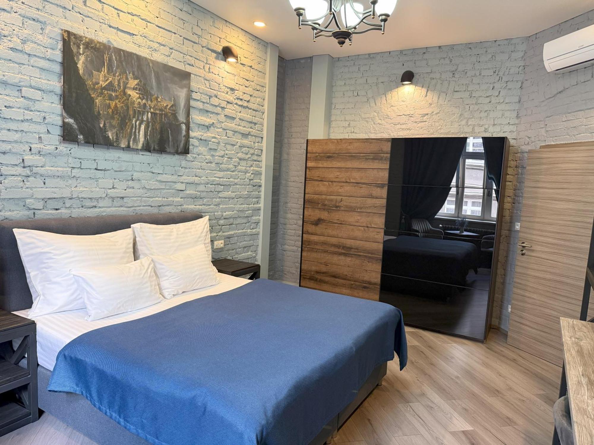 Residence Iron Cube Κάρλοβι Βάρι Εξωτερικό φωτογραφία