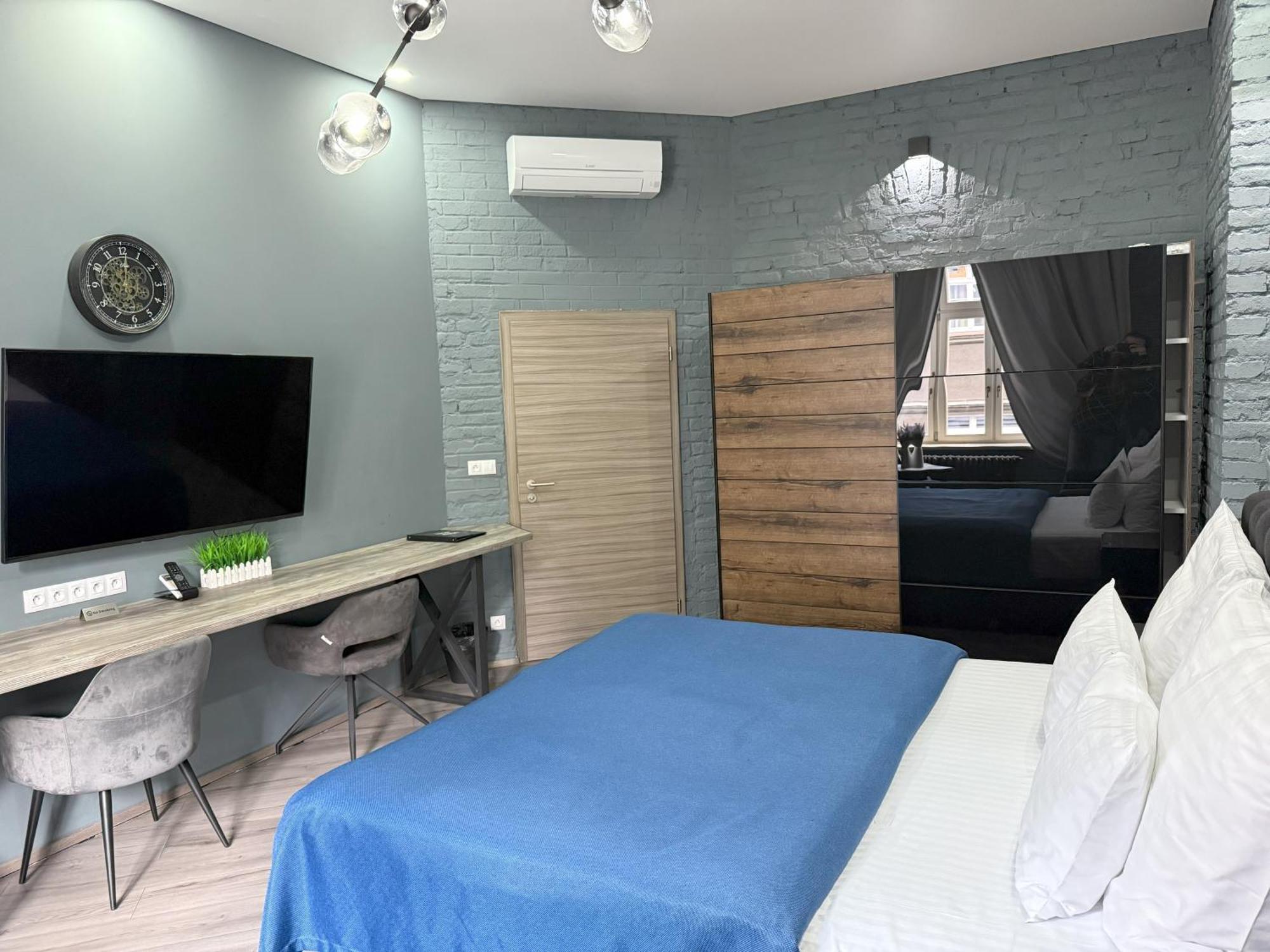 Residence Iron Cube Κάρλοβι Βάρι Εξωτερικό φωτογραφία